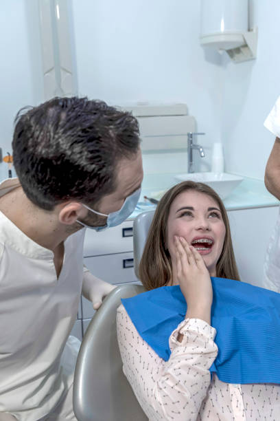 Best Emergency Dental Extractions in Groves, TX