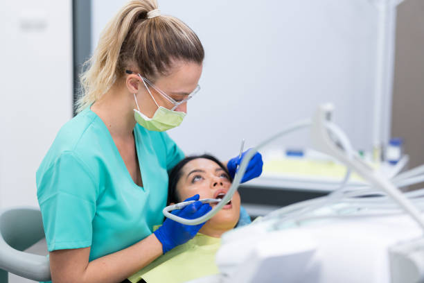 Best Orthodontic Emergency Dentist in Groves, TX