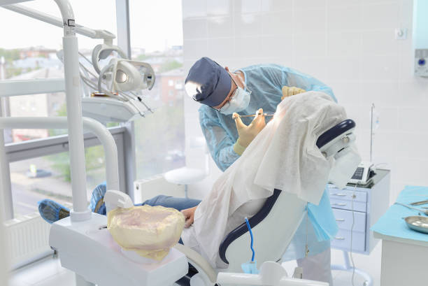 Best Holiday Emergency Dentist in Groves, TX